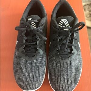 Nike Black and Gray Woman's Sneakers